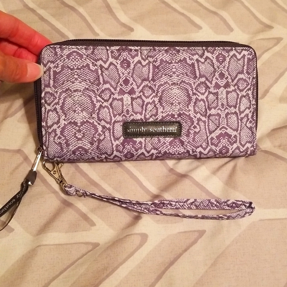 COPY - Simply Southern clutch wallet